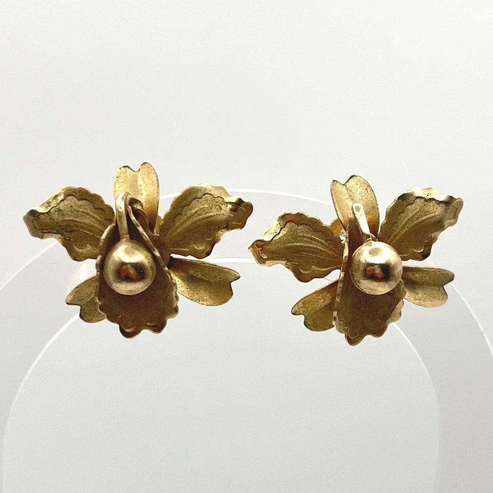 Vintage Gold‎ Tone Orchid Flower Screw Back Earrings Botanical Floral Statement